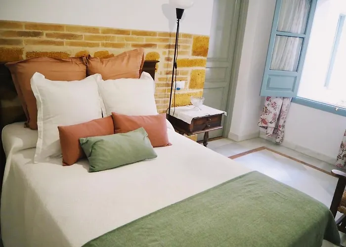 Carmona Center Apartment